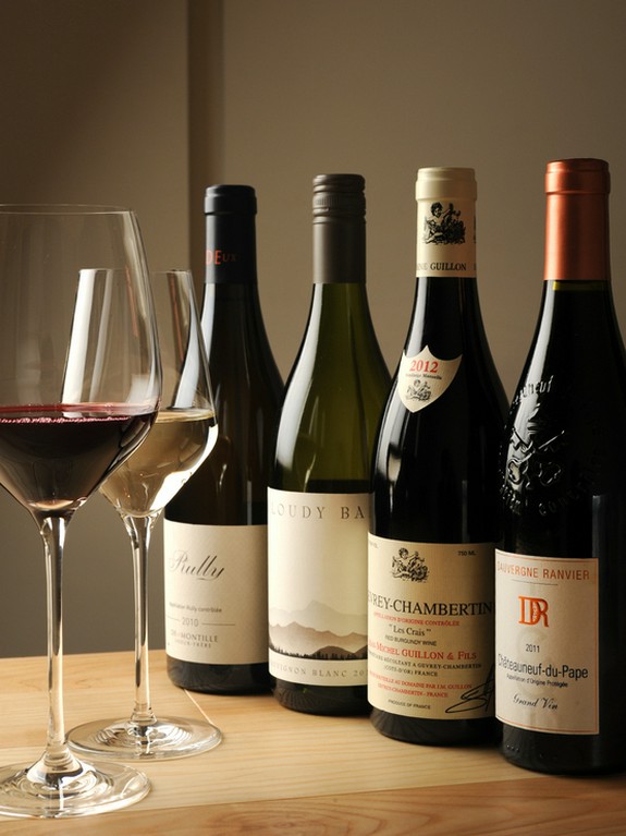 ワインが豊富に揃っているのでお酒メインでも楽しめます