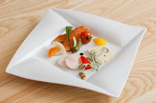 １２月２４日　25日提供しておりません。
初来店の方におすすめ！おいしいがいっぱいのコースです！