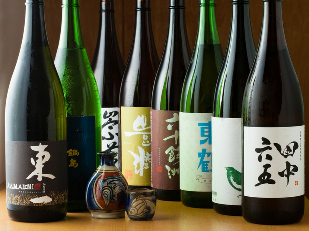 地酒が気軽に飲めるようにと、半合から用意しています
