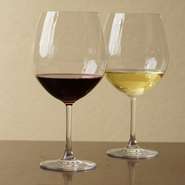グラスワインは390円～
ボトルワインも2500円～豊富にご用意しています。