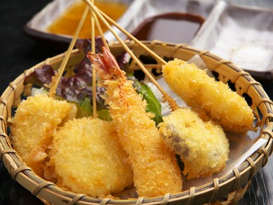 串揚げ/串カツ・海老･ささみシソ巻き・レンコン・カマンベール・長いも