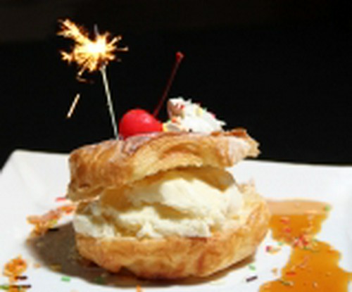 ハニーパンdeアイスでお祝いはいかが？