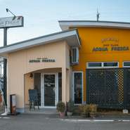 堅苦しくなく、ゆっくりくつろいで食事が楽しめる雰囲気のお店なので、カップルで、ファミリーでいつでも寄っていただければと思います。パスタランチだけでも、コースをご利用いただいても柔軟に対応できます。