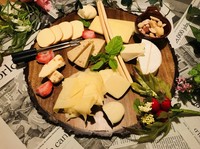 定番チーズから珍しいチーズまで、世界のチーズを集めました!!