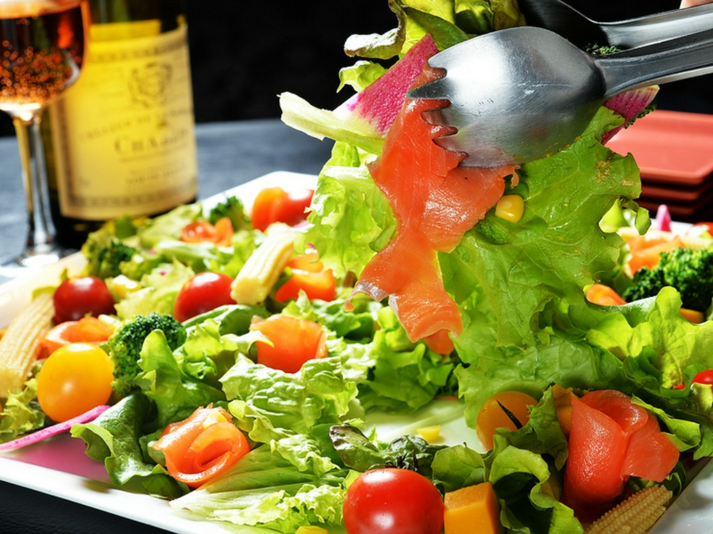 彩り豊かなサラダ