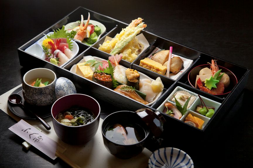 特別な日のお食事に『花菖蒲』がぴったり