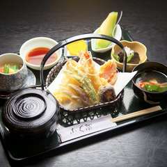 お寿司にも使えるほど、新鮮な旬の食材を使用した『天ぷら膳』