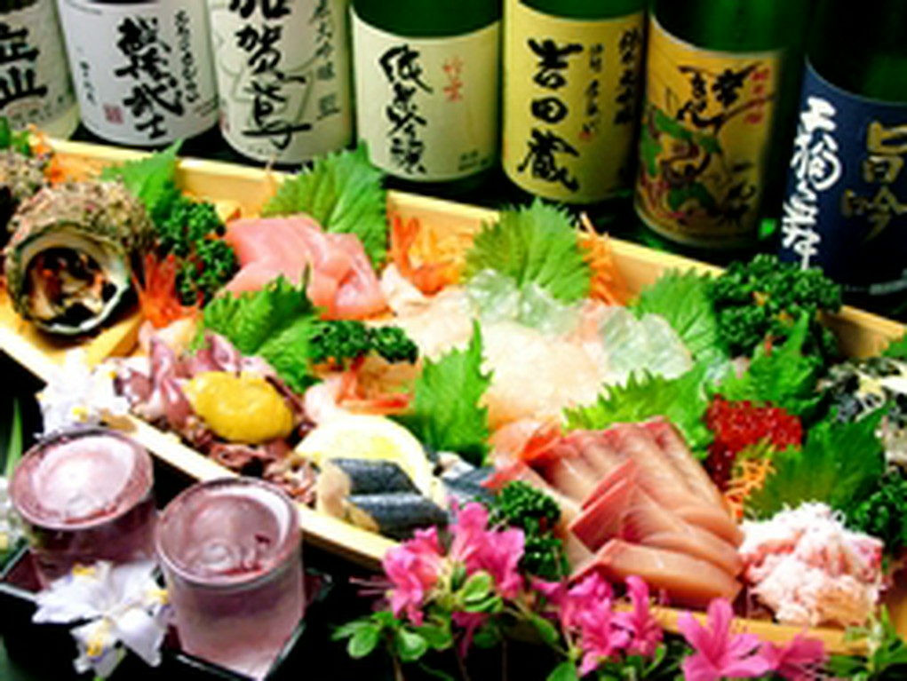 金沢の旬の食材を取り揃えた「高級海鮮コース」など多数用意