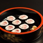 海苔の香り、米、鰤が最高のバランス。