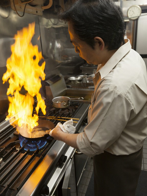 お客さんに満足してもらうために、食材を厳選、美味しい料理を