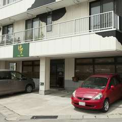 厳選食材を使用。落ち着いた雰囲気でゆっくり食事ができるお店