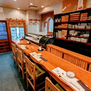 寿司屋特有のオープンカウンター
お一人様でのご来店歓迎!