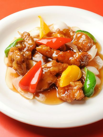 カラフルな彩りが食欲をそそります『酢豚』