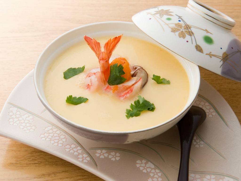 気取らない雰囲気の店内は、家族連れに方も食事が楽しめます