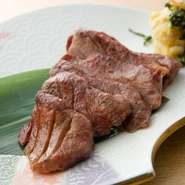 寿司屋では珍しい人気メニュー、『本格牛たん焼』