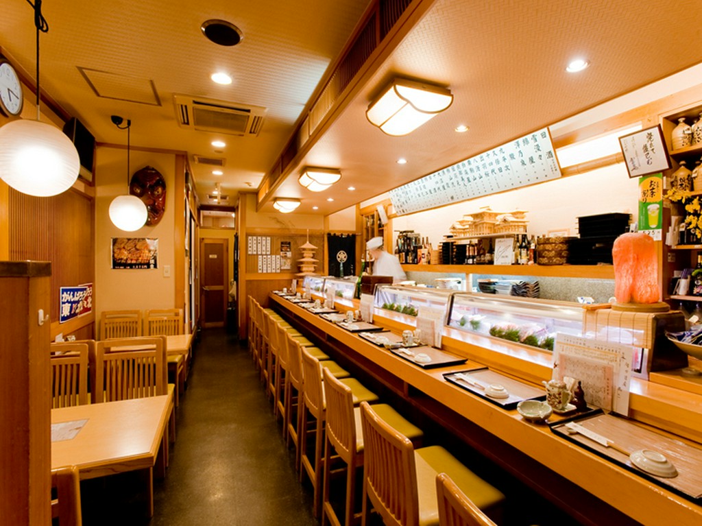 深夜3時までの営業なので、深夜でも本格的な寿司が食べられます