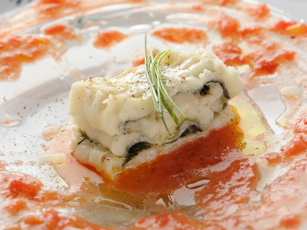 試行錯誤を重ねた『穴子の香草蒸し　フレッシュトマトの香り』　