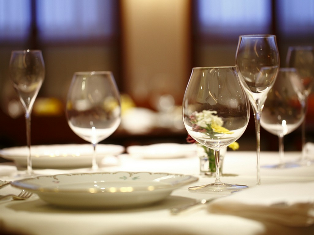 最上のサービスと至福の料理で特別な日のおもてなしを