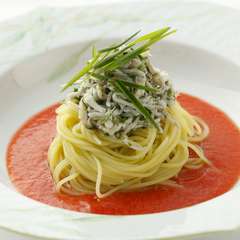 旬の旨みを生かした料理をつくります