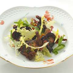 『うずらのグリル蜂蜜とバルサミコ風味　ニンジンのスフレ添え』