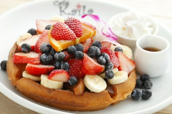 ハワイ店人気No.1　カイラ・オリジナル・ワッフル＜全部のせ＞