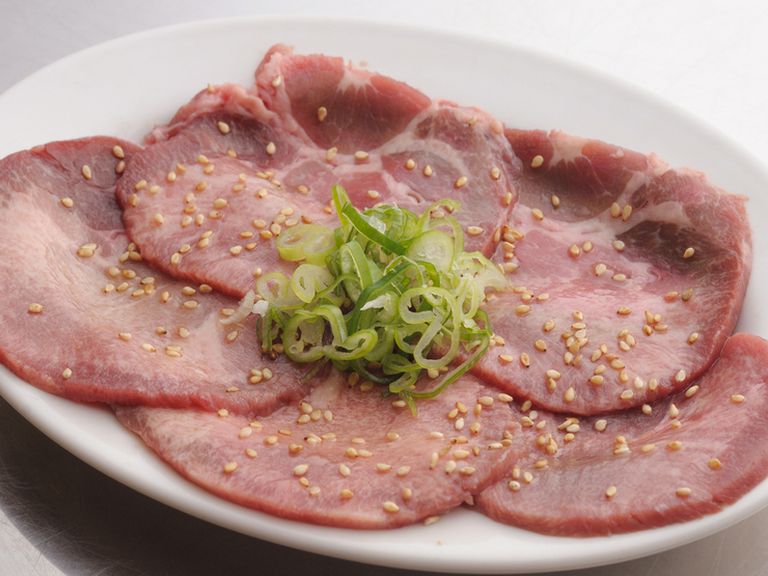 大きくて食べごたえのある『牛タン』