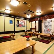 明るく落ち着いた雰囲気の店内は、親しい仲間との別れや新しい仲間との出会いを祝う歓送迎会におすすめ！　美味しい料理をお酒を味わいながら、ゆっくりと新しい生活をお祝いできます。