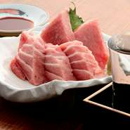 板長が毎日仕入れに出向き、確かな目で厳選吟味。上質なもののみ使用するという徹底したこだわりの一品。