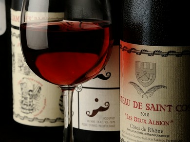 肉を熟知したオーナーが厳選したワイン