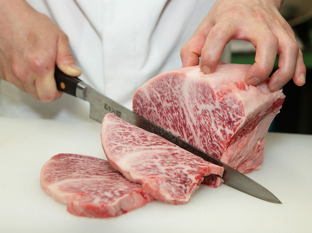 『本日のチャンピオン　特選みかわ牛　上リブロースの芯』