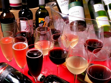 ワインをはじめとする様々なドリンクが揃っています