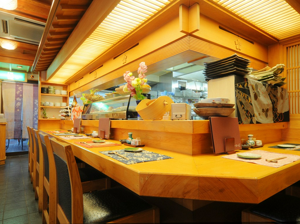 カウンターでしっぽりと