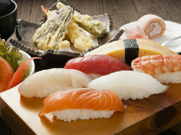美味しいお寿司のランチでちょっと贅沢に女子会