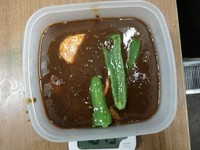 インドポークカリーの豚肉を欧風ルーと合わせてみました。「どっちの料理ショー」でも紹介された香りと甘みが最 高のカレー！！