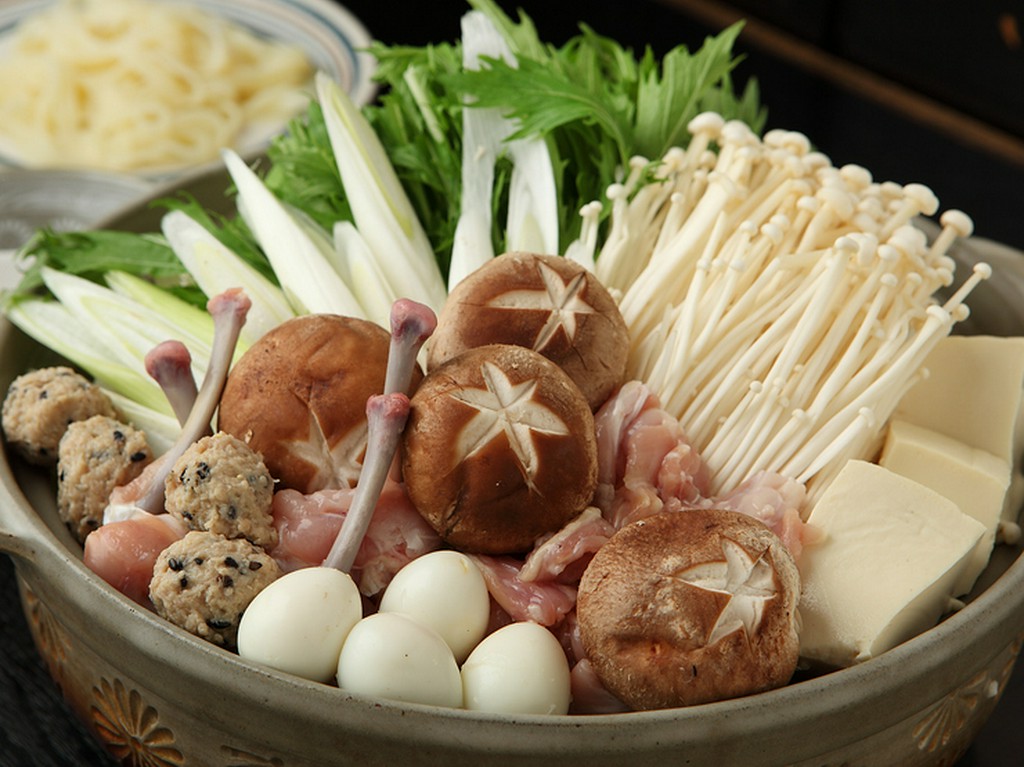 鶏の旨みとコラーゲンがたっぷりの『鍋コース』