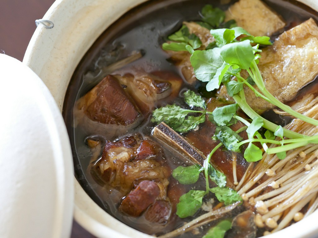 マレーシアの人々が愛する定番料理『肉骨茶（バクテー）』