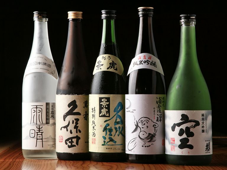 静岡の日本酒を中心に、美味しい銘酒を取り揃えています