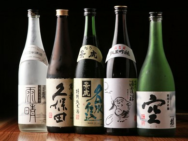 静岡の日本酒を中心に、美味しい銘酒を取り揃えています