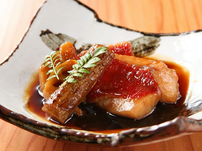 秋から冬が旬。季節限定の『金目鯛の煮つけ』