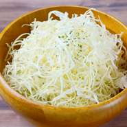 ふわふわなきゃべつとプチプチした食感がくせになります。