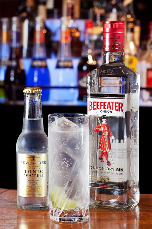 キナ入りトニックウォーター使用の『プレミアムジントニック』