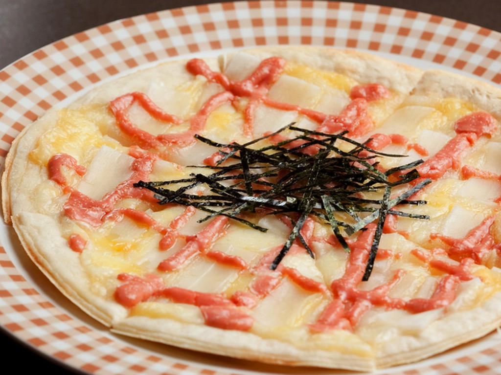 お腹がすいたときにピッタリの『明太もちピザ』