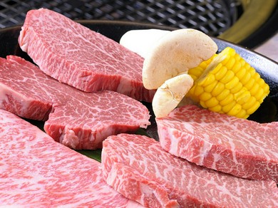 【新年会の御予約承っております】