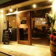 「会話」＋「食事」＋「カクテル」＝【union】。お店が提供する「食事」「カクテル」とお客さまの「会話」がunion…連合・融合してつくる空間。それが店のコンセプトなのだとか。ぜひその【union】を体感してみて。