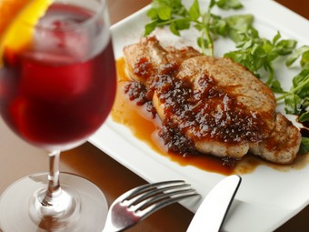 厳選した上質の食材が決め手『3元豚のグリル』