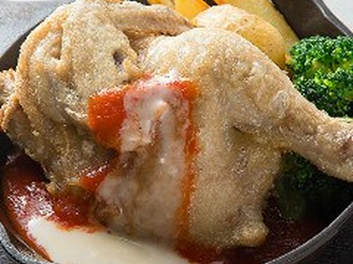 酔っ払い鶏の半身鶏(ニンニク醤油/トマトチーズ／デミ味噌)