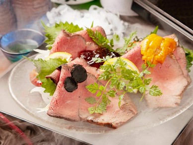 黒毛和牛を贅沢に使ったメニューが豊富にそろう