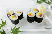 ユッケ肉を使用したトロたくです