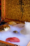 玉手箱からヒレ肉が派手な演出で登場