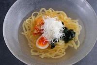 コシの強い手打ち麺とさっぱりした出し汁で